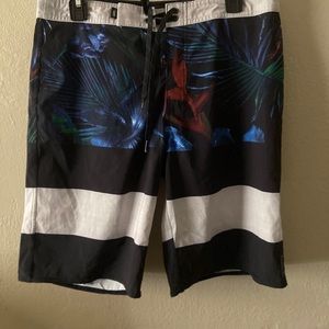 Vans floral swim trunks (S)
